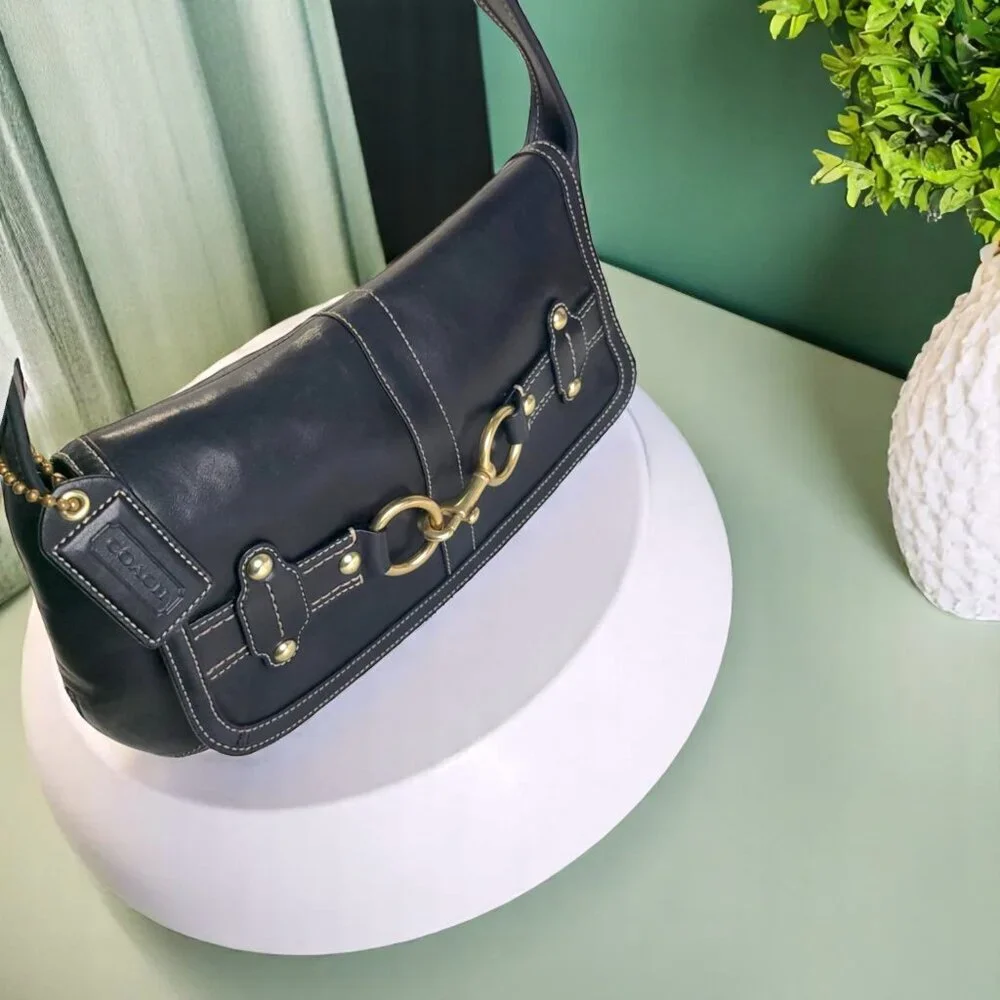 COACH Vintage Ergo Belted Flap Bag in black - Picture 7 of 12